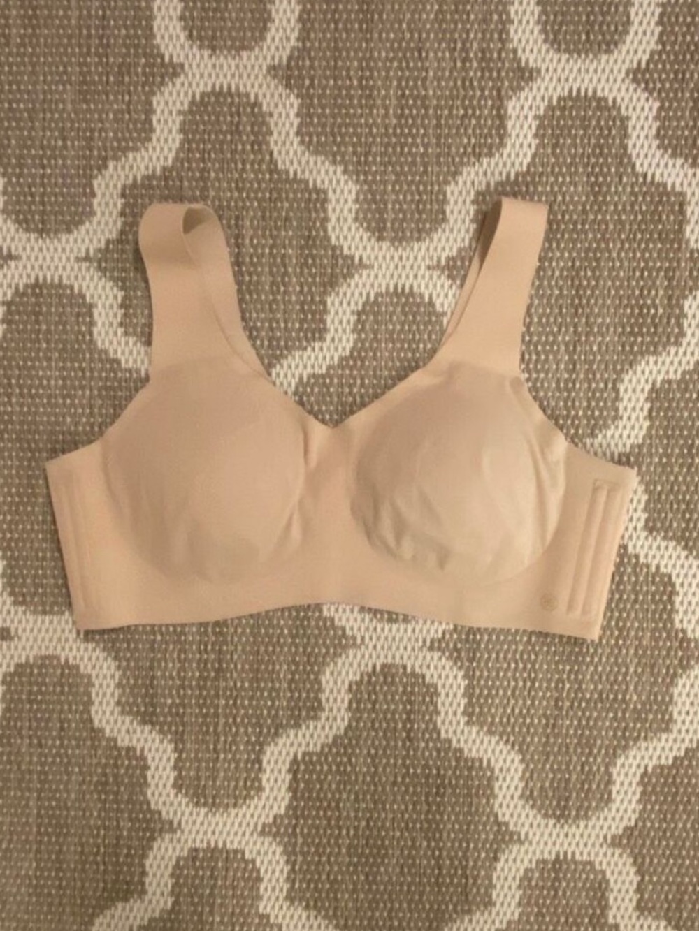 HoneyLove soft foam, V-neck wireless bra, size 1X